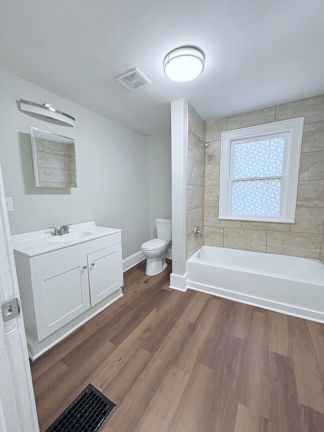 Building Photo - Charming 3 beds 1 bath in Columbus!