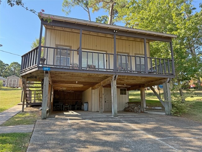 Building Photo - 277 Edgewater Way
