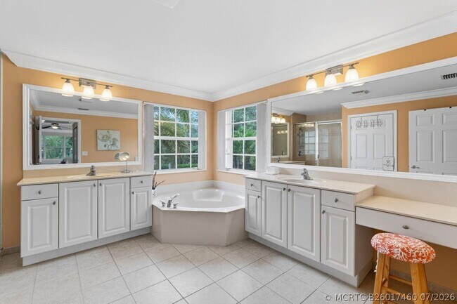 Building Photo - 8492 Breezy Oak Way