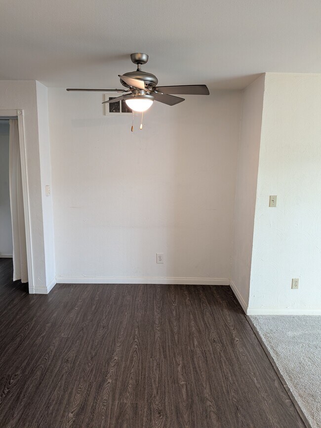 Kitchen - 1600 Ardmore Ave
