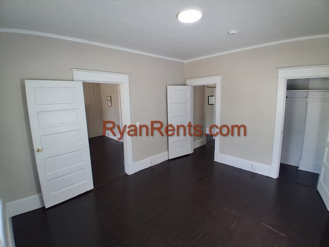 Building Photo - 1205 S Franklin St