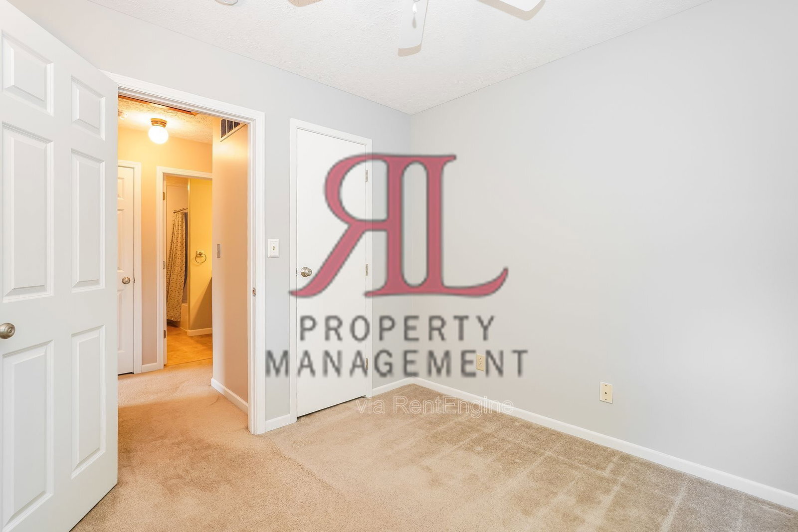 Building Photo - 4884 Leybourne Dr