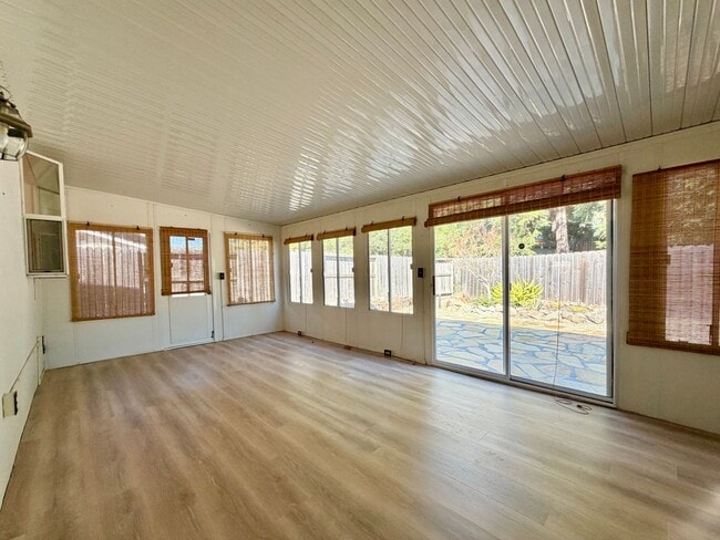 Building Photo - 3 Bedroom 2 Bathroom Napa Brown's Valley Home