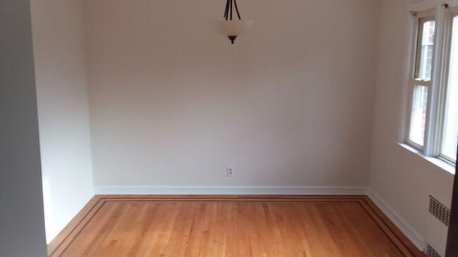 Building Photo - 260 Elsmere Pl