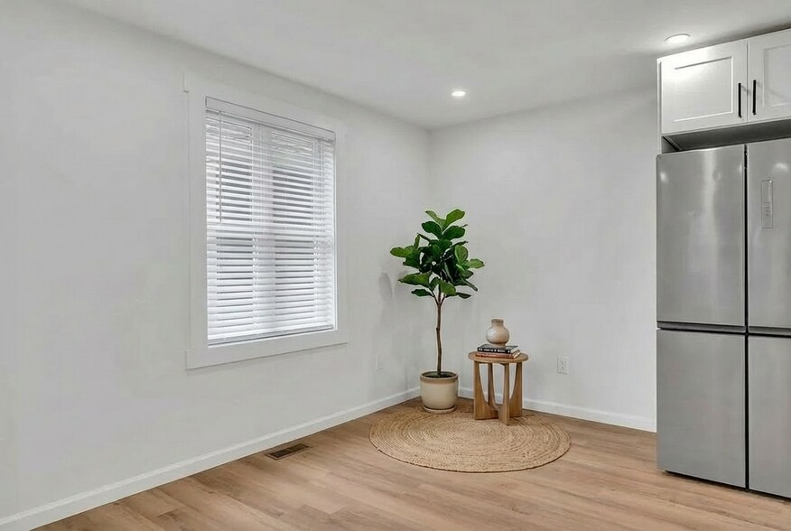 Building Photo - 315 Park Ave