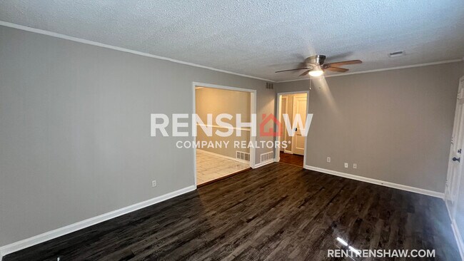 Building Photo - 3822 Maid Marian Ln