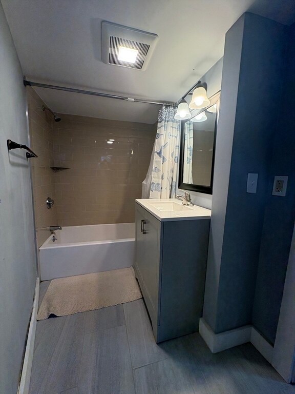 Building Photo - 77.5 School St