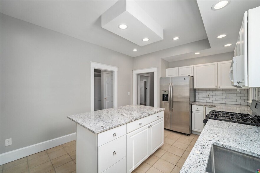 Building Photo - 1313 N 35th St