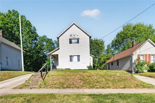 Building Photo - 511 Brown St