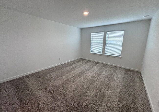 Building Photo - 3032 Crown Gate Dr