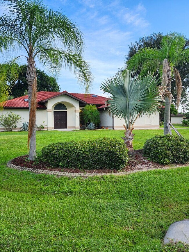 Primary Photo - AVAILABLE 2026 SEASON! PORT CHARLOTTE, HEA...
