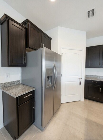Building Photo - 17589 Garsalaso Cir