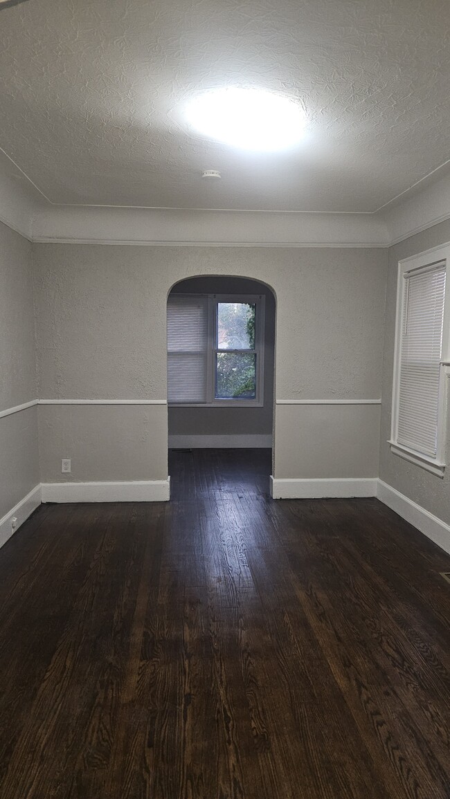 Building Photo - 16232 Birwood St