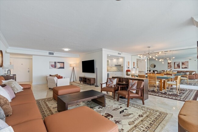 Building Photo - 2200 S Ocean Ln