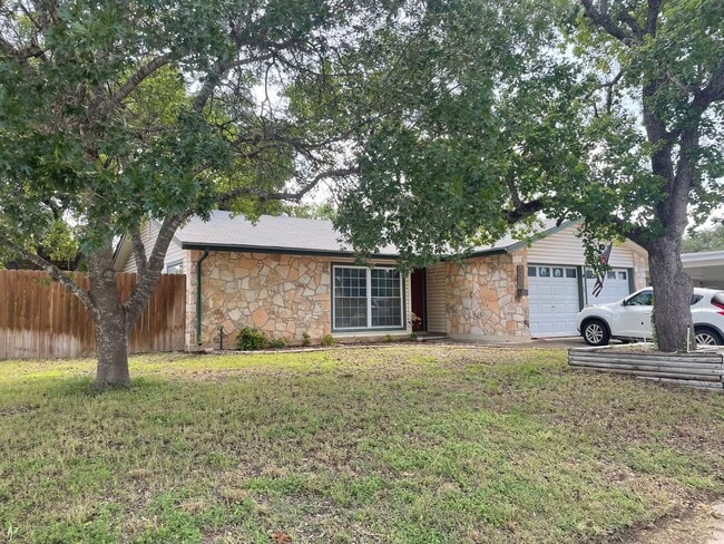 Building Photo - 6532 Ambling St