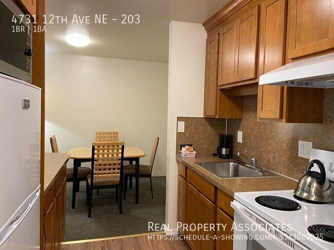 Building Photo - 4731 12th Ave NE