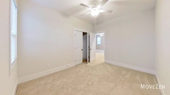 Building Photo - 6504 Oak Canopy Dr