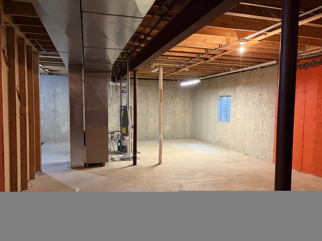 Building Photo - 1155 Clover Hill Ln