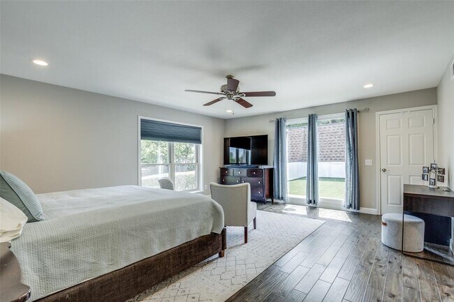 Building Photo - 4321 Dartstone Dr