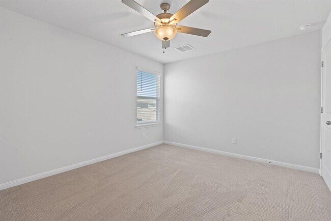 Building Photo - 321 Caisson Trl