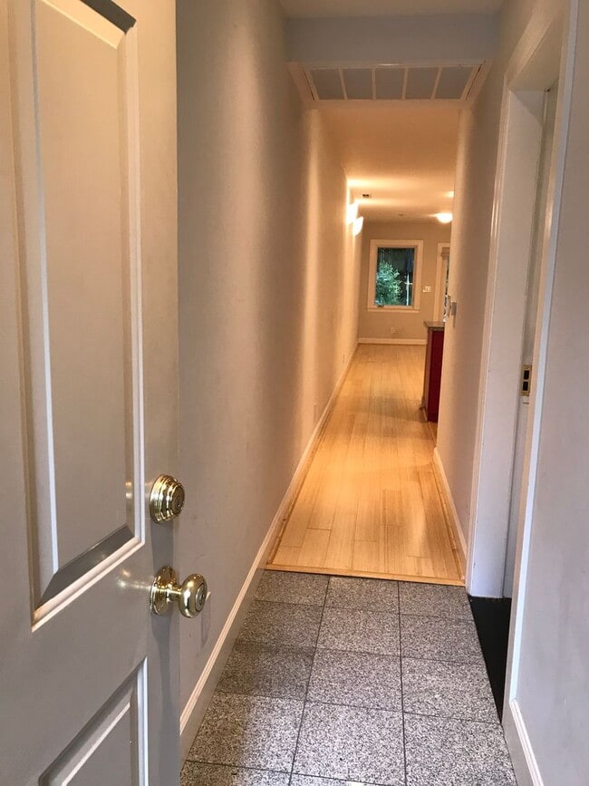 Building Photo - 708 Ashbury Street
