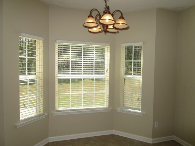 Building Photo - 324 Sunderland Way
