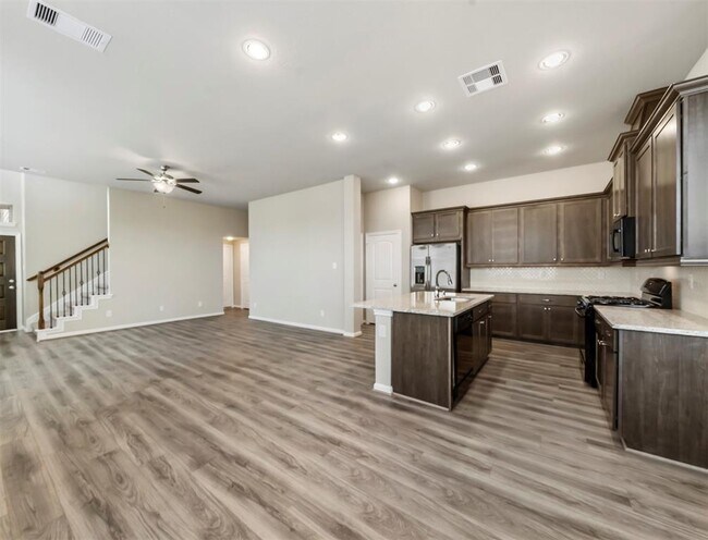 Building Photo - 2511 Bordelon Ln