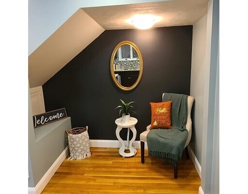 Building Photo - 7 Jaques St