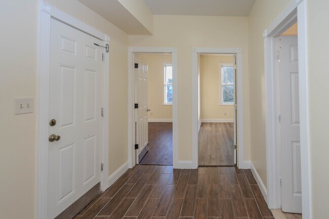 Building Photo - 226 Renner Ave