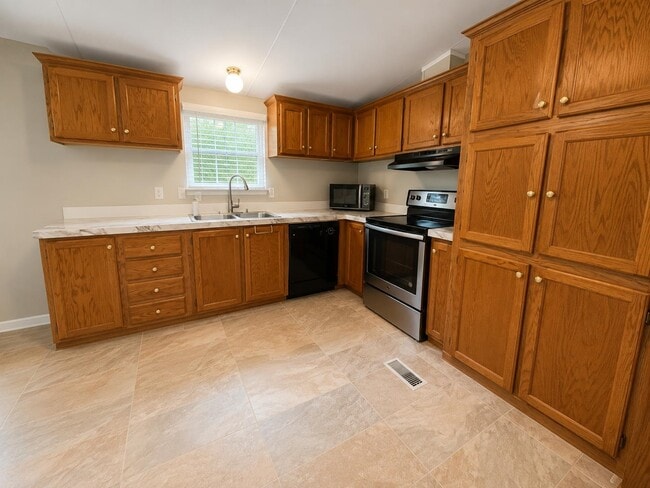 Building Photo - 402 Co Rd 126A