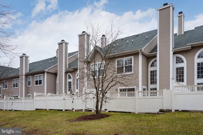 Building Photo - 610 Bollen Ct