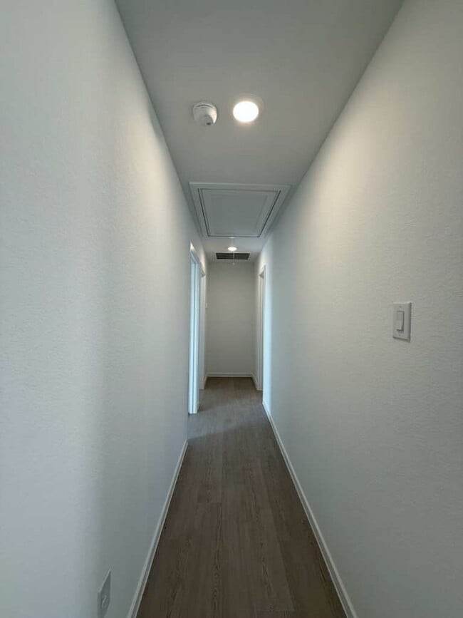Building Photo - 6834 Flowering Ginger Ln