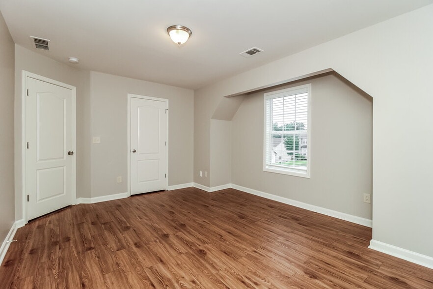 Building Photo - 2590 Harrison Mill Dr