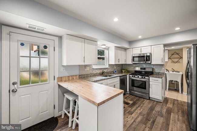 Building Photo - 6313 Forge Turn