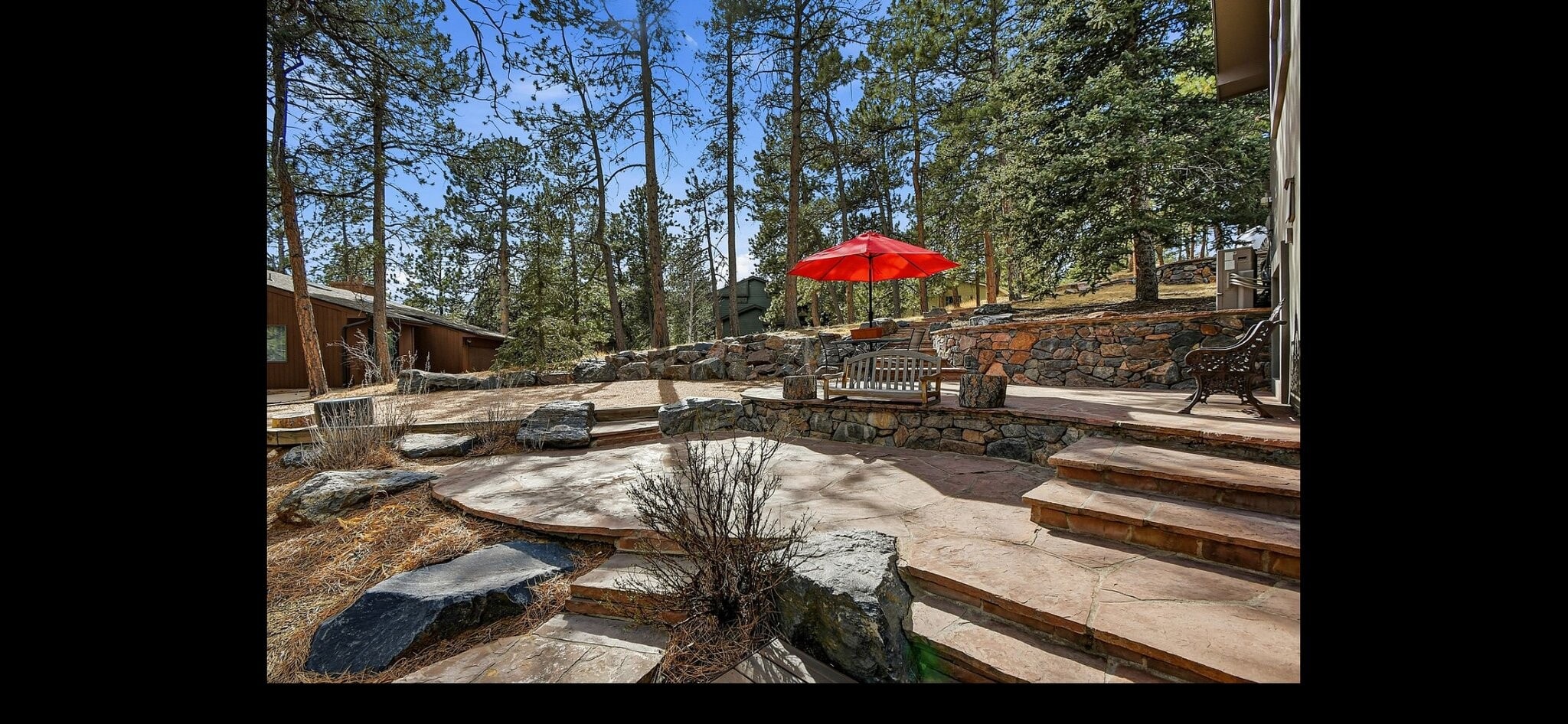 Building Photo - 2074 Foothills Dr S