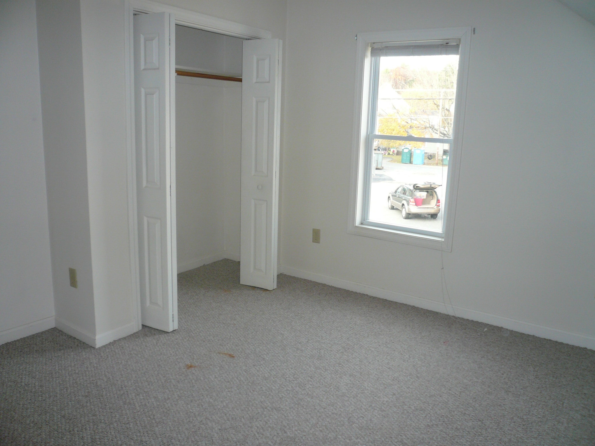 Building Photo - 84 Church Ave