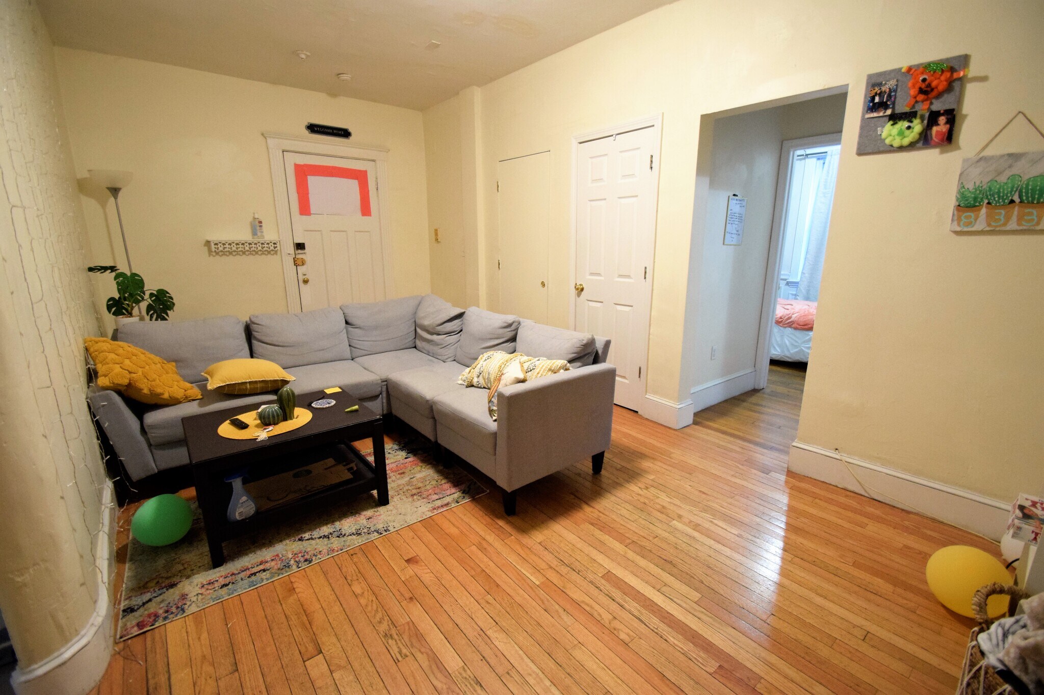 Building Photo - 322 Saint Paul St