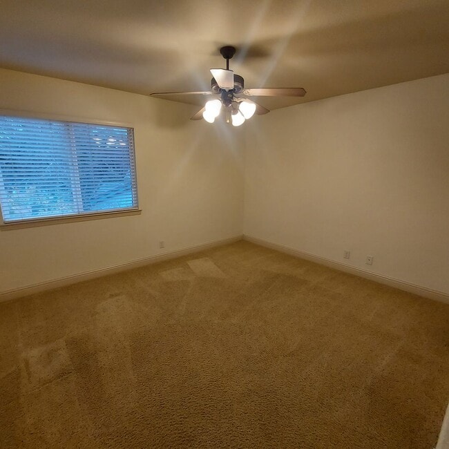 Building Photo - 2604 Javan Ln