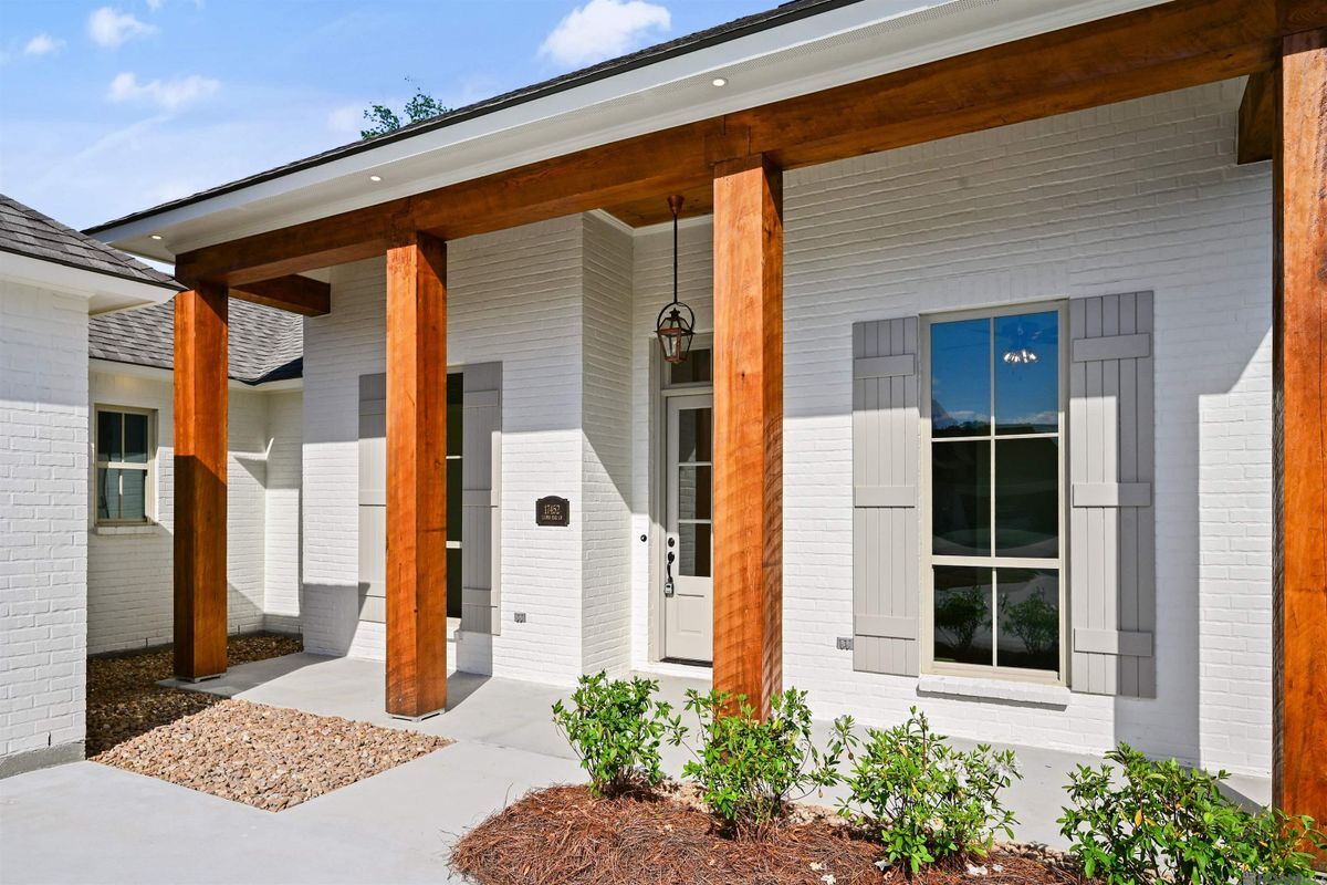 Building Photo - 17452 Lions Ear Ln