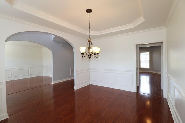 Building Photo - 417 Courchelle Dr
