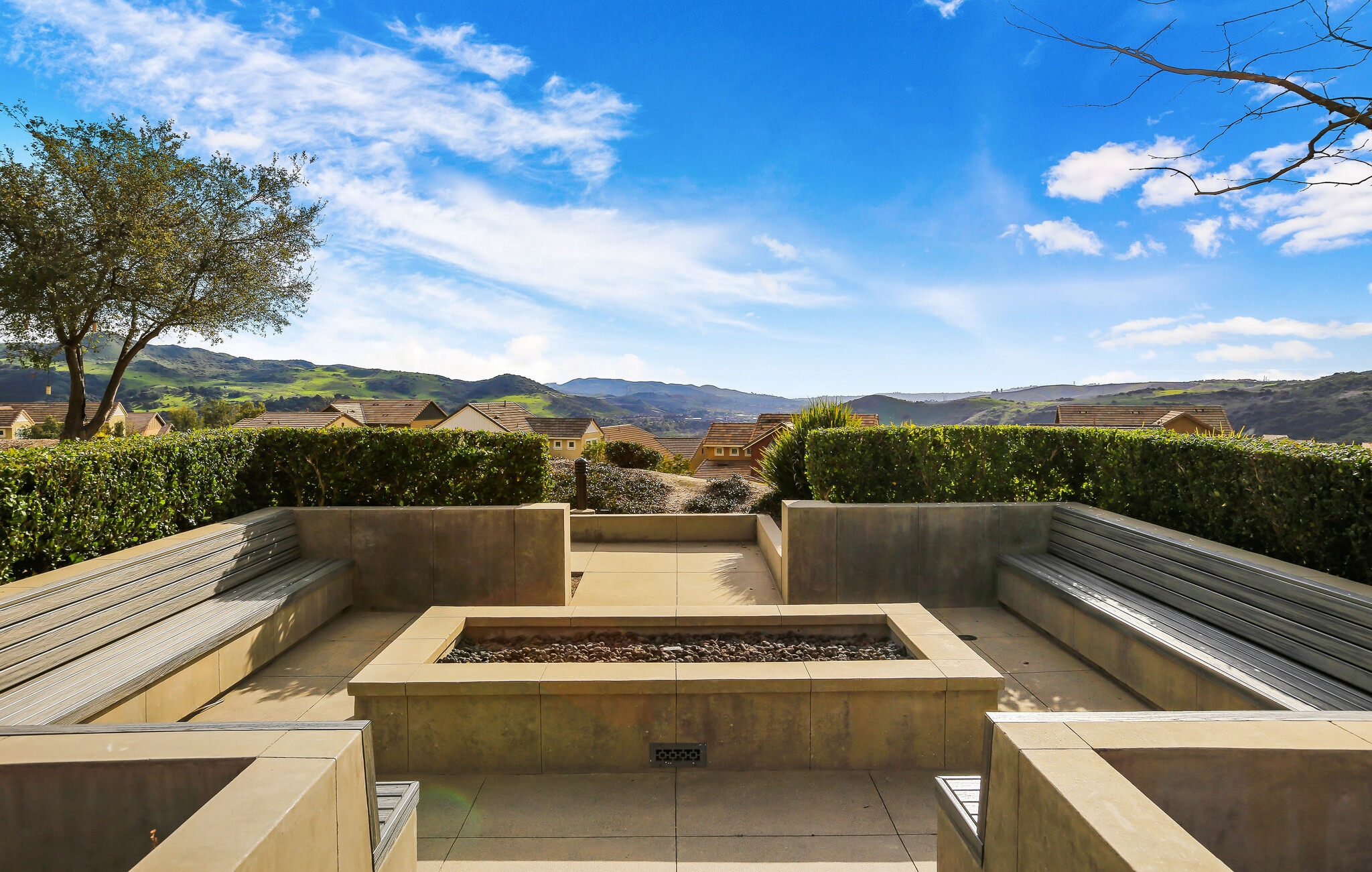 Building Photo - 1100 Lasso Way