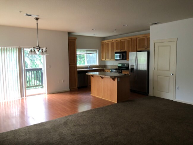 Primary Photo - 22862 SW Forest Creek Dr
