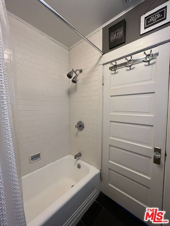 Building Photo - 1315 N McCadden Pl