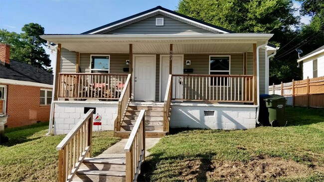Primary Photo - 903 Massey Ave