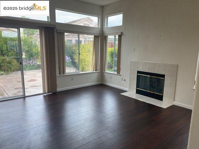 Building Photo - 1575 Summerland Way