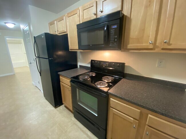 Building Photo - 80 Sentinel Court