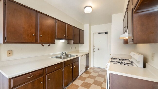 Building Photo - 4710 Casa Bello St