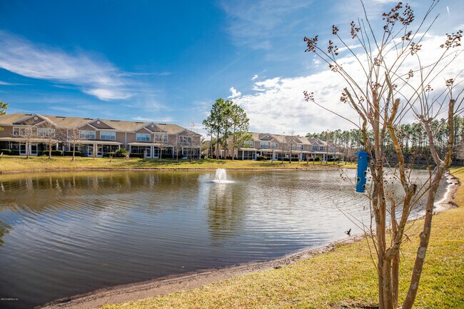 Building Photo - 13292 Stone Pond Dr