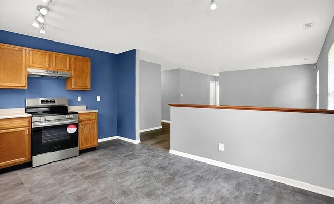 Building Photo - 4007 Knollwood Ave