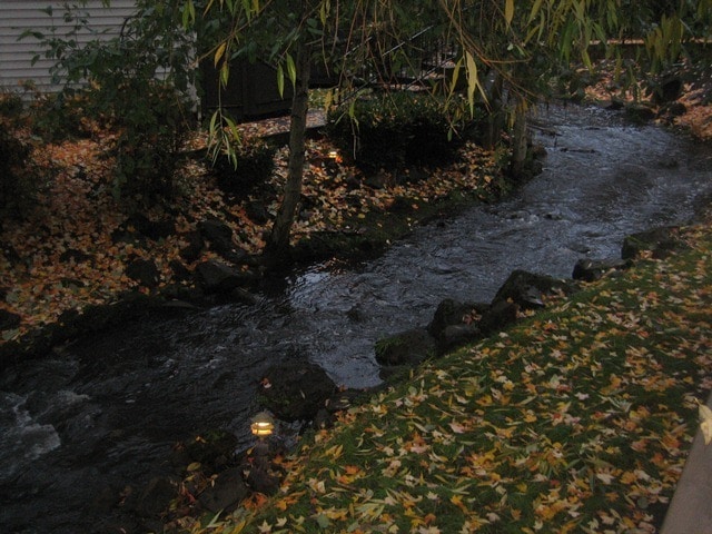 Building Photo - 2Bd/1.5Ba Two Story Condo - Available to View!